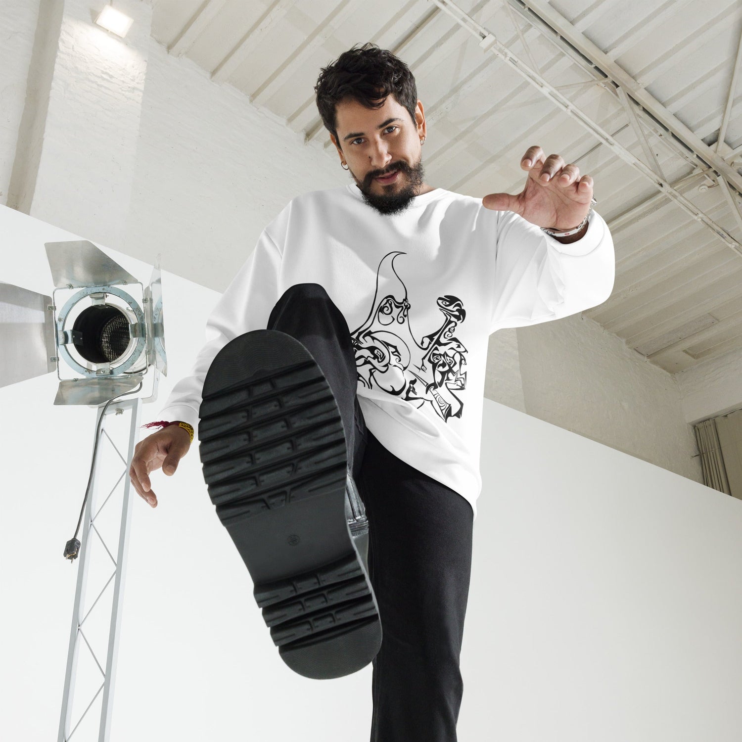 Hoodies & Sweatshirt